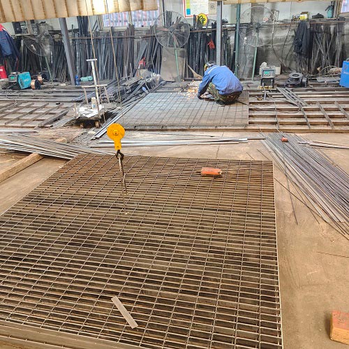 鋼格板鋼格柵板在不同行業(yè)的應用案例