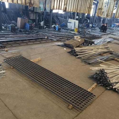 走道平臺鋼格板鋼格柵使用壽命與維護(hù)