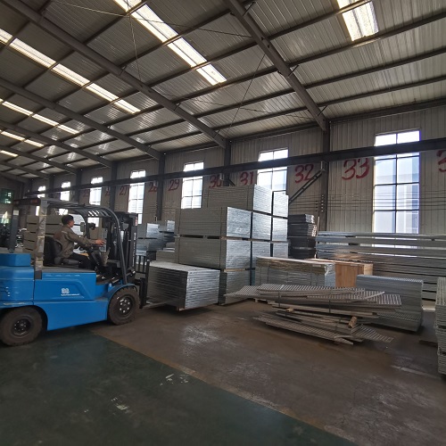 為什么大項目都選G325/30/100鋼格板？優(yōu)勢全在這