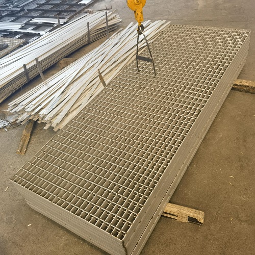 案例解析：某高鐵項目如何通過定制鋼格板節(jié)省30%成本？