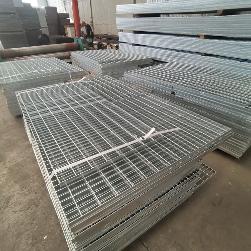 車庫鋼格柵設(shè)計(jì)方案：空間利用與車輛承載雙優(yōu)化