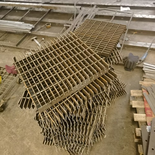 表面處理暗藏玄機！不同工藝對鋼格柵壽命的影響