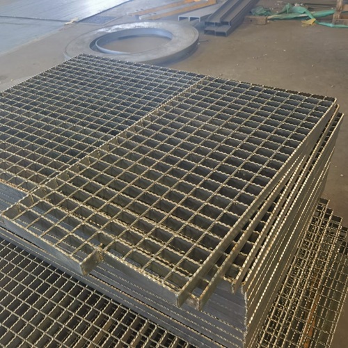 鋼格柵≠普通鋼板！它的獨特優(yōu)勢全在這里