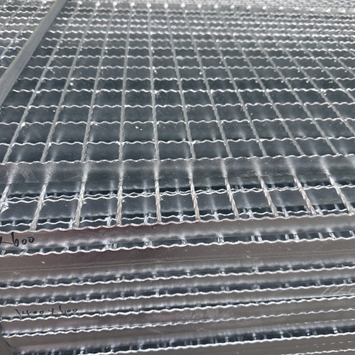 鋼格柵板采購(gòu)避坑指南，別再被忽悠