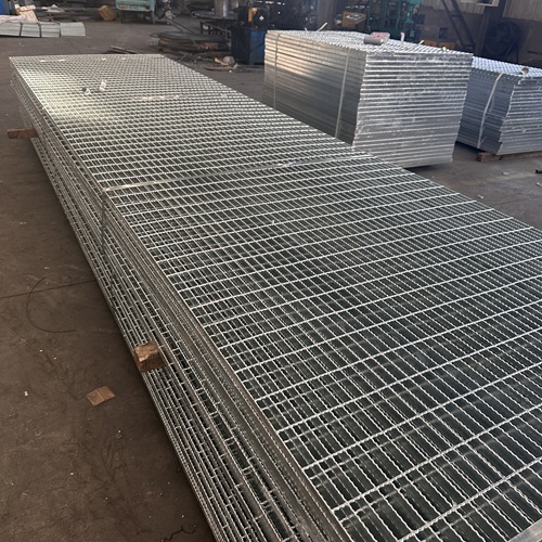 鋼格柵板在音樂(lè)節(jié)舞臺(tái)搭建中的妙用