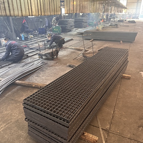 鋼格柵板的“神奇魔法”，讓施工效率翻倍