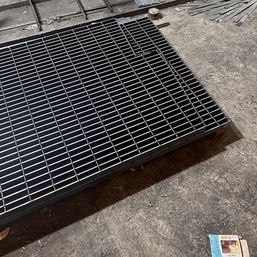 學(xué)校實訓(xùn)基地偏愛鋼格板安全耐用適配教學(xué)