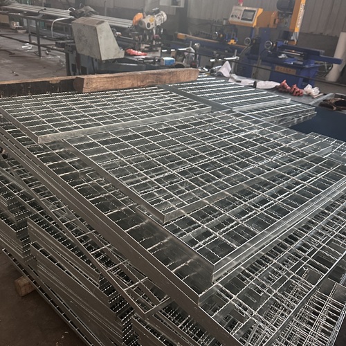 鋼格板焊接質(zhì)量怎么判斷驗(yàn)收標(biāo)準(zhǔn)看這里